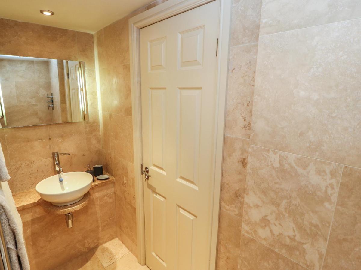 Belle Vue Apartment Ilkley Exterior photo